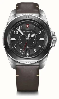 Victorinox Journey 1884 (43mm) Black Dial / Black Silicone & Brown Leather Set